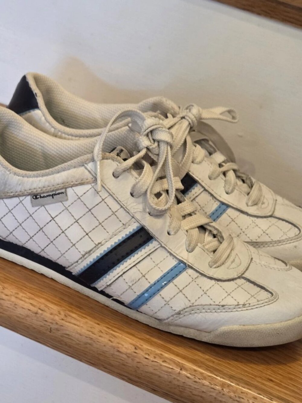 Vintage Champion Womens Y2K Quilted Sneakers 7.5 Blue Striped Low Top Retro
